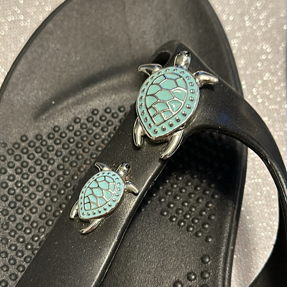 Oka B Teresa Turtle embellished thong sandals size L - Picture 3 of 8